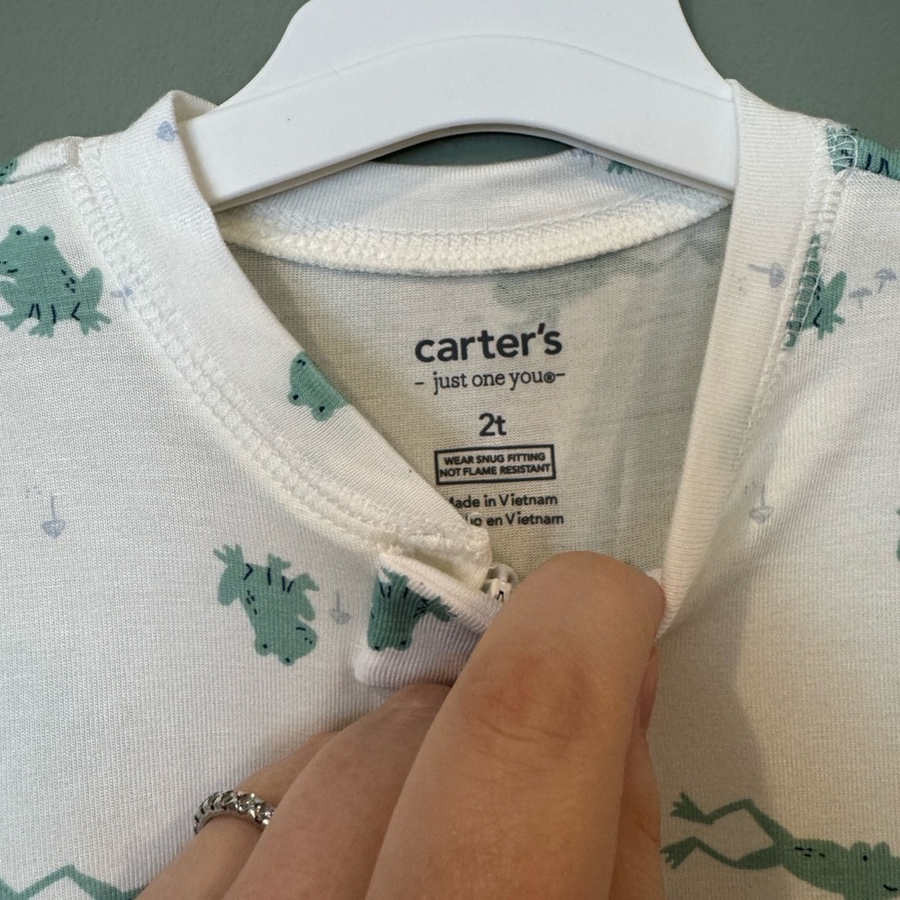 CARTERS comfy soft 2T froggy sleeper - Picture 7 of 9